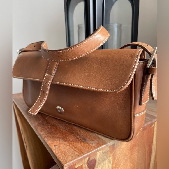 Vintage Coach Saddle Brown Hampton Leather Shoulder Bag - Adjustable Strap - Picture 5 of 16